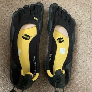 Vibram FiveFingers Classic Multisport Shoes -Men's